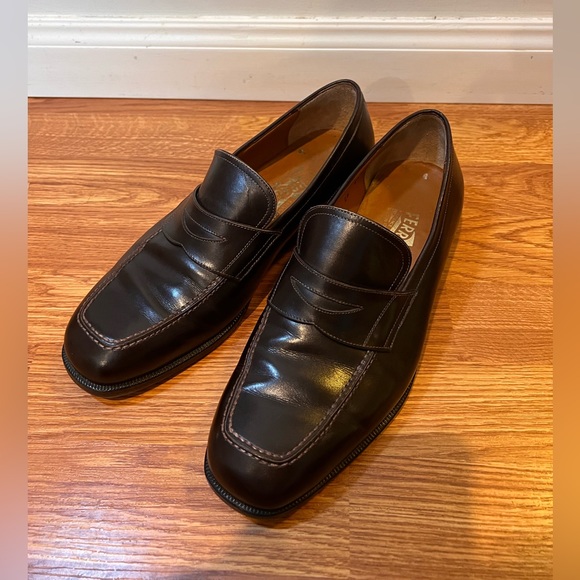 Salvatore Ferragamo men leather loafer shoes size 8.5 us. Great used condition. - Picture 7 of 7